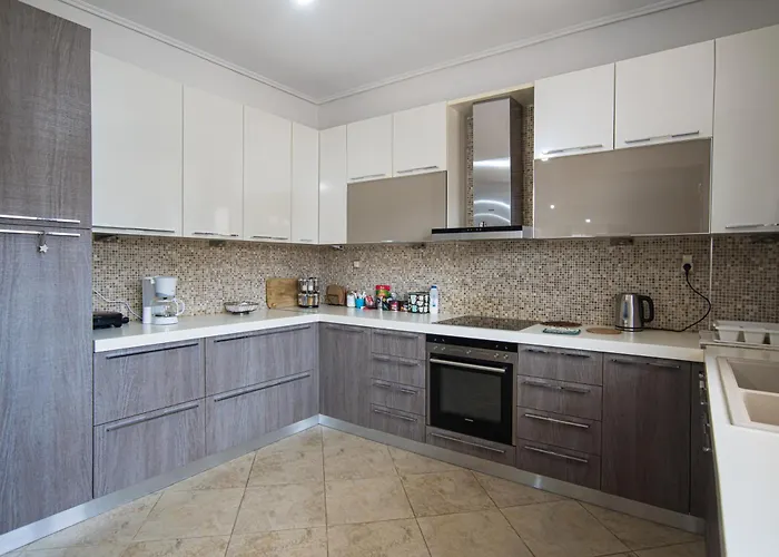 The House Of The Sunset * Itea